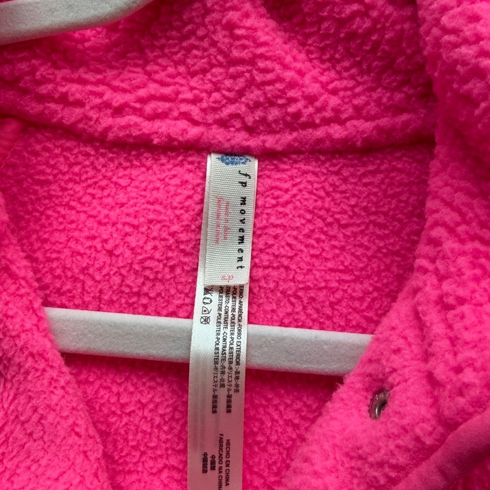 FP Movement ‘Hit the slopes’ Hot Pink Fleece Snap Jacket (Small) Retail: $148 - Picture 7 of 11